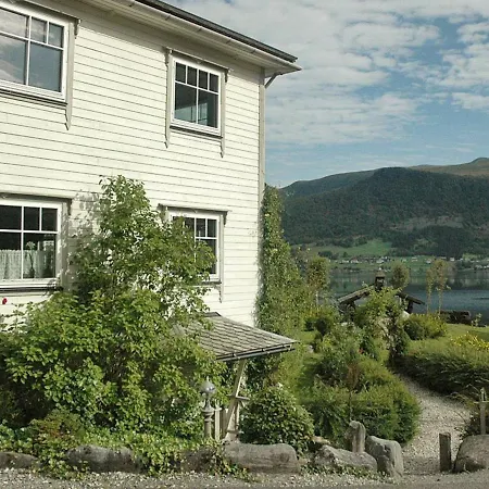 11 Person In Syvde 度假居 *