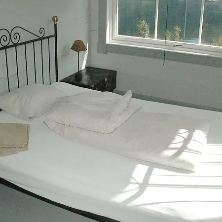 Holiday home Five-bedroom In Syvde Myklebost